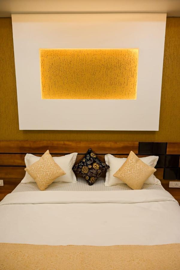 Hotel Golden Bliss Bhopal Exterior photo