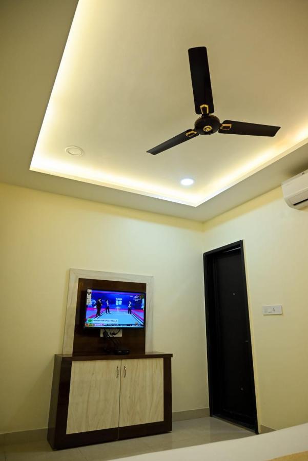 Hotel Golden Bliss Bhopal Exterior photo